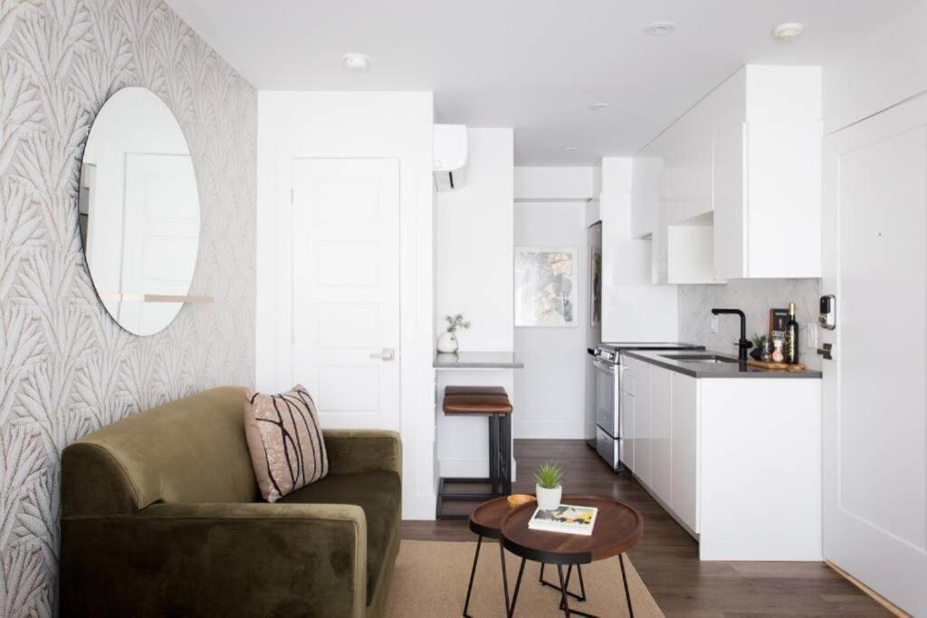 Wonderful Studio In Little Italy With Full Bath By Den Stays Montréal Kültér fotó